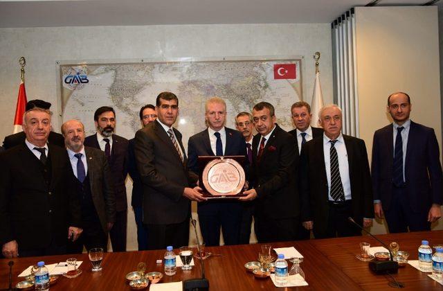 Gaziantep’in bütün sorunları önceliğimizdir