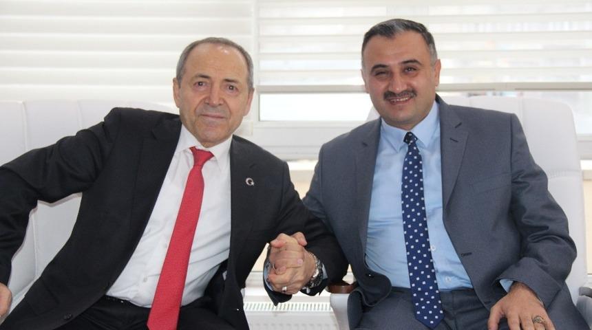 Hayırsever Muammer Kocat&uuml;rk&rsquo;ten Başkan Cabbar&rsquo;a ziyaret