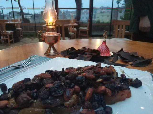 Turistlerin vazge&ccedil;ilmezi, Osmanlı saray mutfağı yemeği&nbsp; mutancana &nbsp; 4