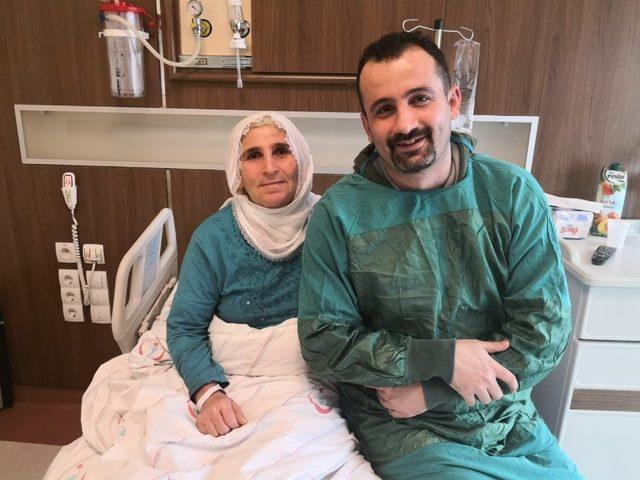 2 yıldır acı çekiyordu 20 dakikada sağlığına kavuştu 1