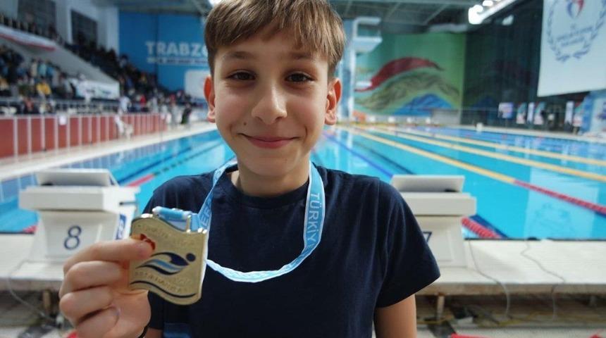 Minik Egelilerden b&uuml;y&uuml;k başarı