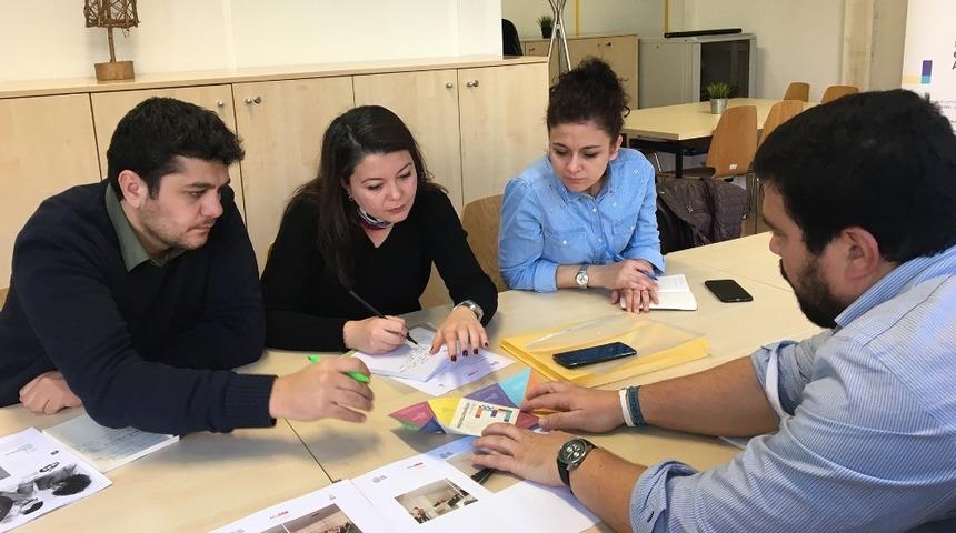 Portekiz&rsquo;deki SEA Sosyal Kulu&ccedil;ka Merkezi&rsquo;ni ziyaret ettiler