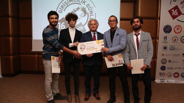 Üniversiteli Girişimcilerin Projelerine ANSİAD’dan Ödül