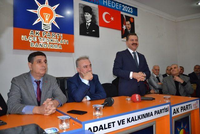 Yücel Yılmaz davul zurna ile karşılandı