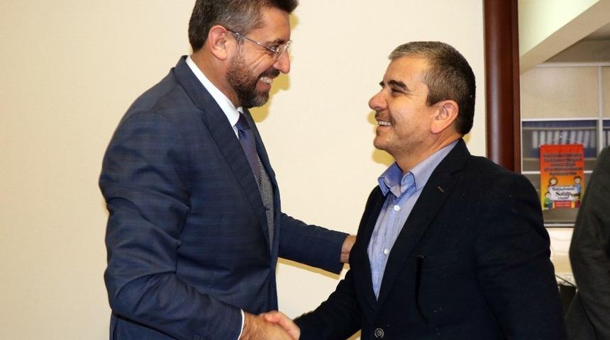 &Ouml;z&uuml;m esnaf ziyaretlerini s&uuml;rd&uuml;rd&uuml;