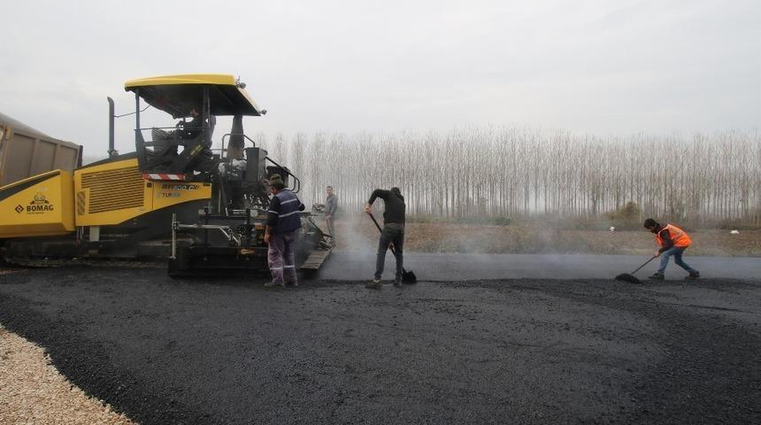 Yeni a&ccedil;ılan yollara sıcak atıldı