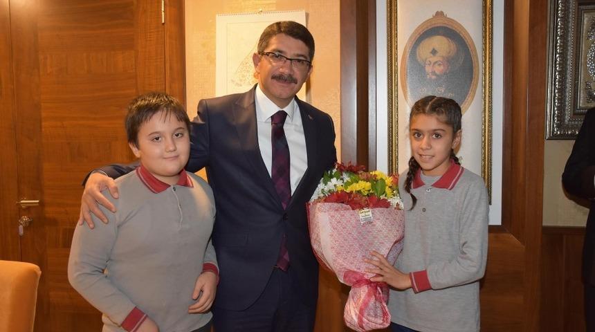 Başkan &Ccedil;elik&rsquo;ten eğitime destek s&ouml;z&uuml;