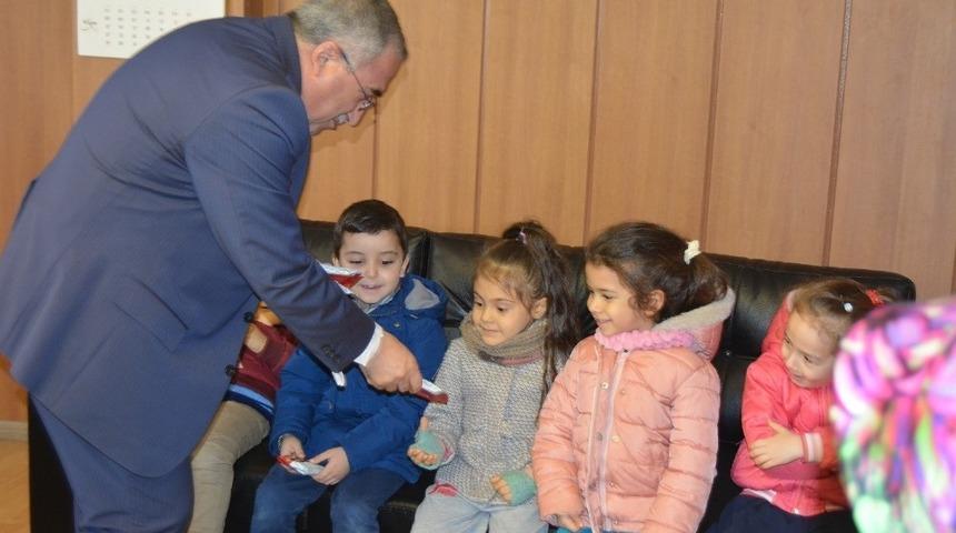 K&uuml;&ccedil;&uuml;klerden Yemen&rsquo;e b&uuml;y&uuml;k destek