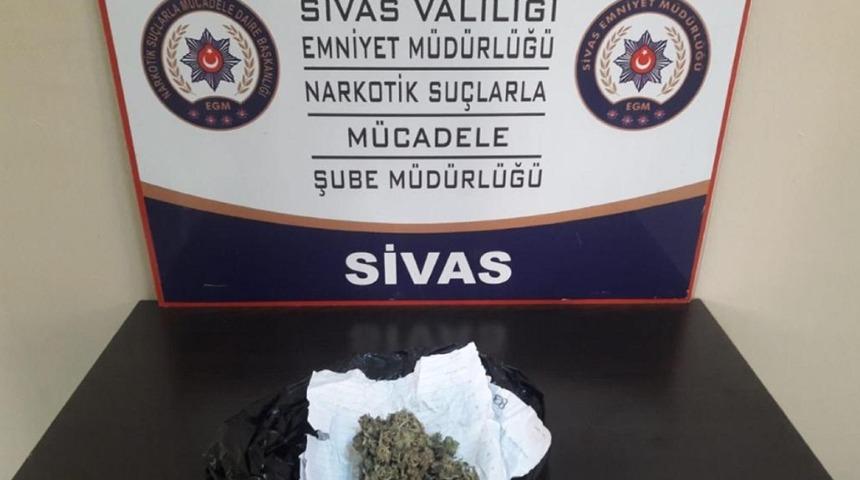 Sivas&rsquo;ta narkotik sokak operasyonları