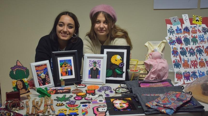 Anadolu &Uuml;niversitesi &ouml;ğrencilerinden "Geleneksel Yılbaşı Panayırı"