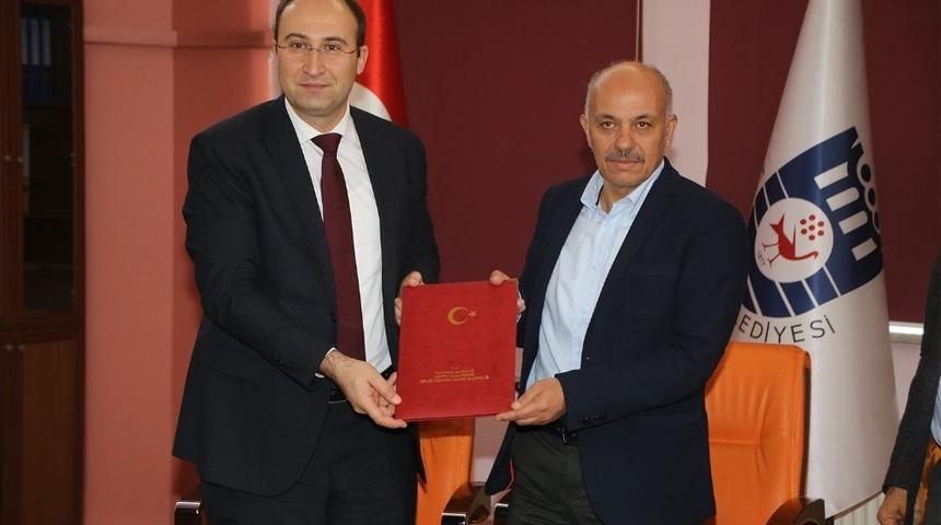 Karaman&rsquo;da yeni hayvan pazarı i&ccedil;in imzalar atıldı