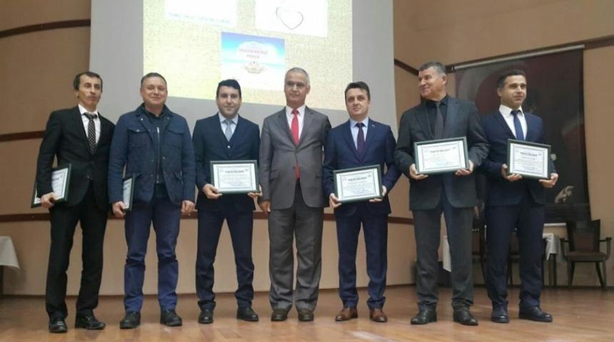 Zonguldak&rsquo;da  "Okulum Bir(İnci) Projesi"inde Alaplı &uuml;&ccedil; &ouml;d&uuml;l aldı