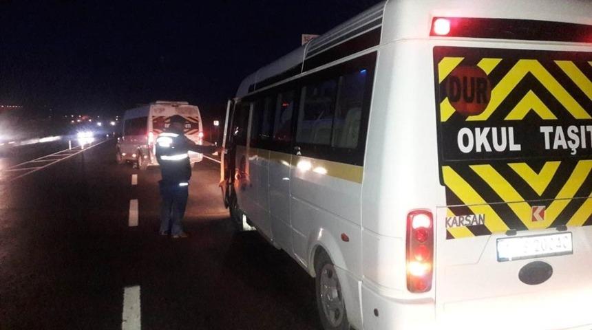 Jandarmadan okul &ouml;n&uuml; asayiş uygulaması