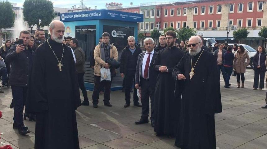 Rusya Büyükelçi Andrey Karlov Demre’de anıldı