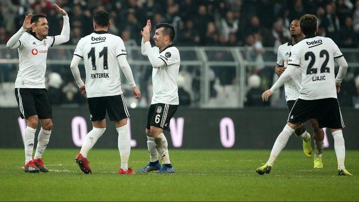 Pepe ile karşılıklı anlaşarak yollarını ayıran Beşiktaş'ta bir savunma oyuncusu daha ayrılabilir.