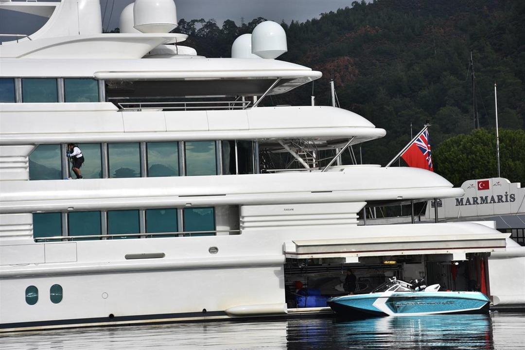 Haftalık kirası 497 bin euro! Marmaris'e yanaştı... 