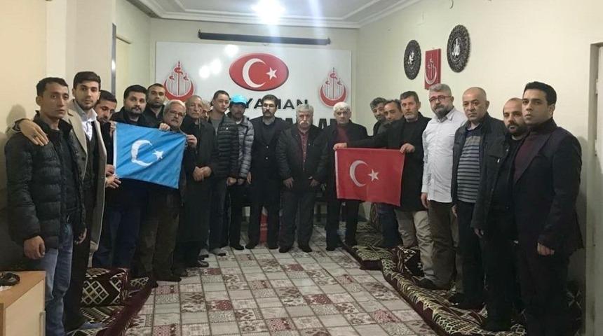 Alperen Ocakları Doğu T&uuml;rkistan&rsquo;ın Milli Meclis &Uuml;yelerini ağırladı