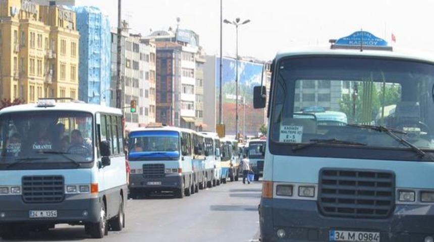 İstanbul'da minib&uuml;s, taksi dolmuş ve servislerle ilgili flaş plaka kararı!