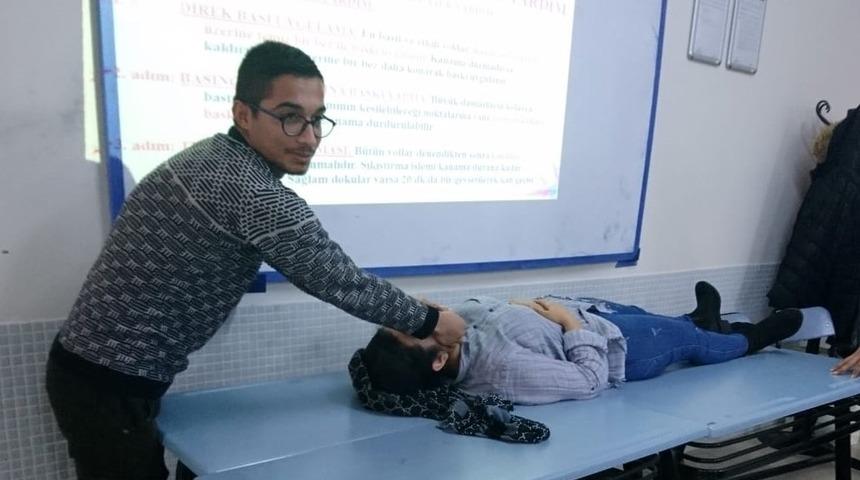 ME&Uuml;&rsquo;den ilk yardım tatbikatı