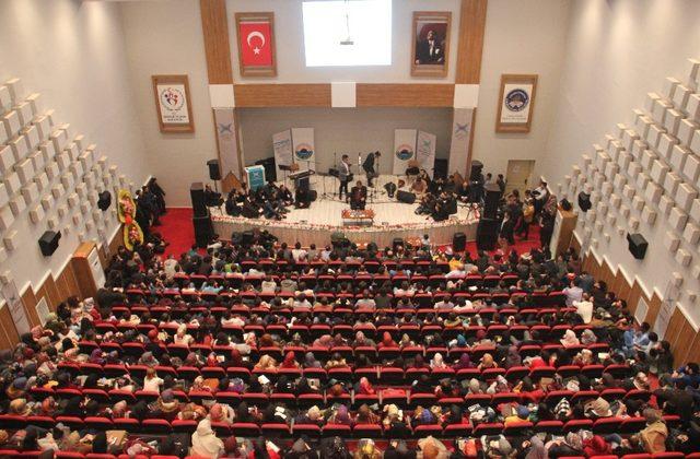 “Bu Millet Yeniden Şaha Kalkacak” konferansı