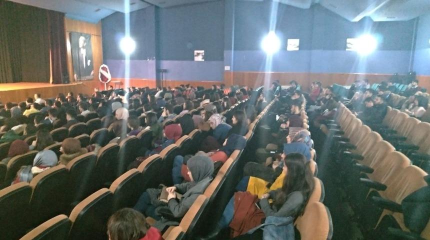 BE&Uuml;&rsquo;de &ldquo;Spor Psikolojisinden Sporda Psikoterapiye&rdquo; konferansı