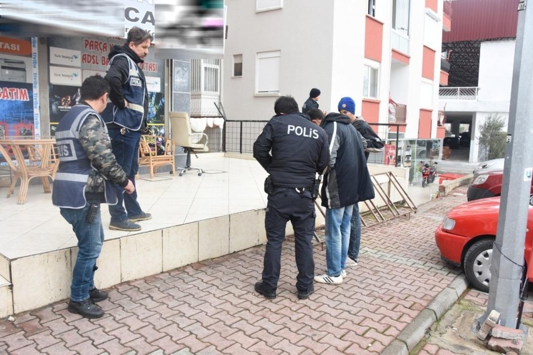 Okullar ve &uuml;niversite &ccedil;evresinde &ccedil;ocukların korunmasına y&ouml;nelik uygulama