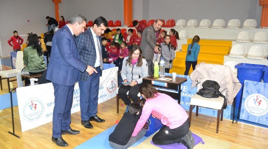 Yıldızbakan, sportif yetenek &ccedil;alışmalarını inceledi