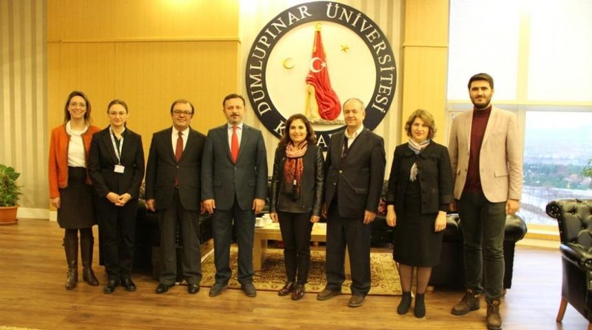 Rekt&ouml;r G&ouml;ren: &Uuml;niversite olarak, b&uuml;y&uuml;k bir kahramanlığın sembol&uuml;n&uuml; temsil ediyoruz