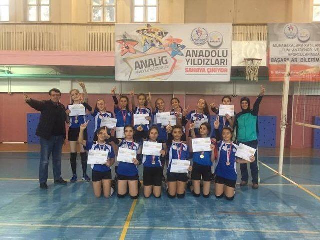 Yozgat’taki Voleybol Müsabakalarına Kayseri damgası