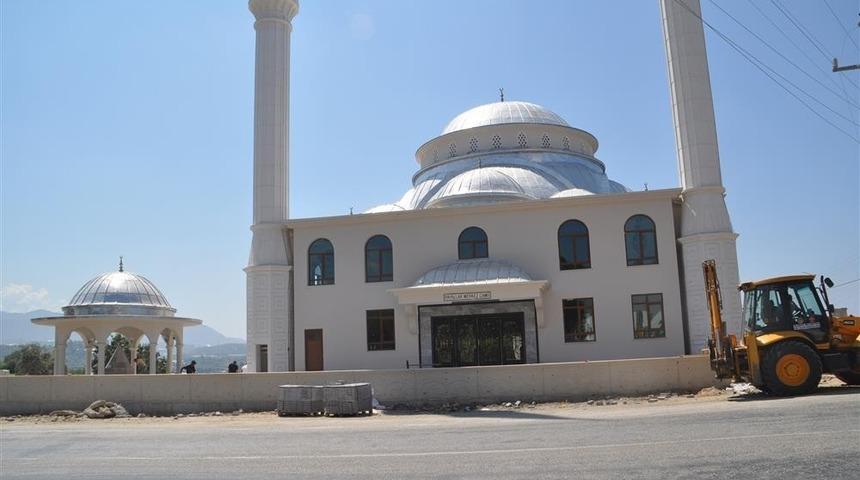 Camiler yaşam alanlarına d&ouml;n&uuml;şt&uuml;