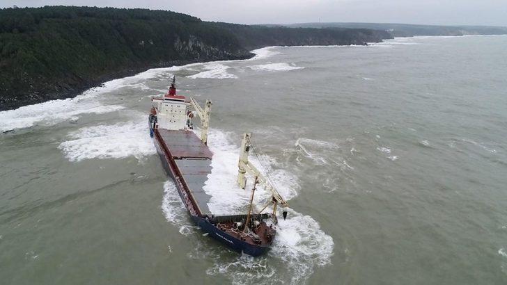 Şile'de karaya oturan gemi havadan görüntülendi G2