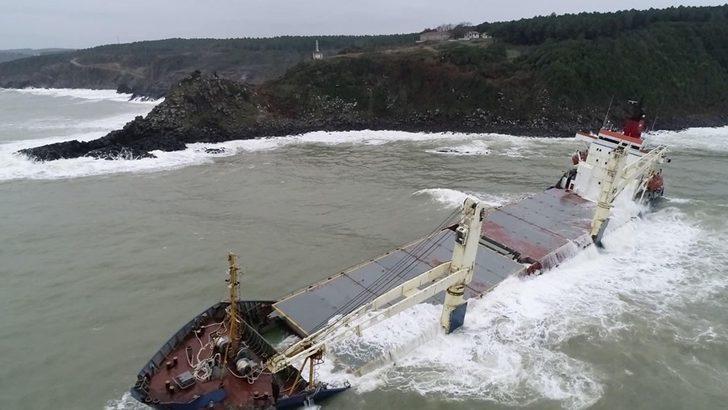 Şile'de karaya oturan gemi havadan görüntülendi G4