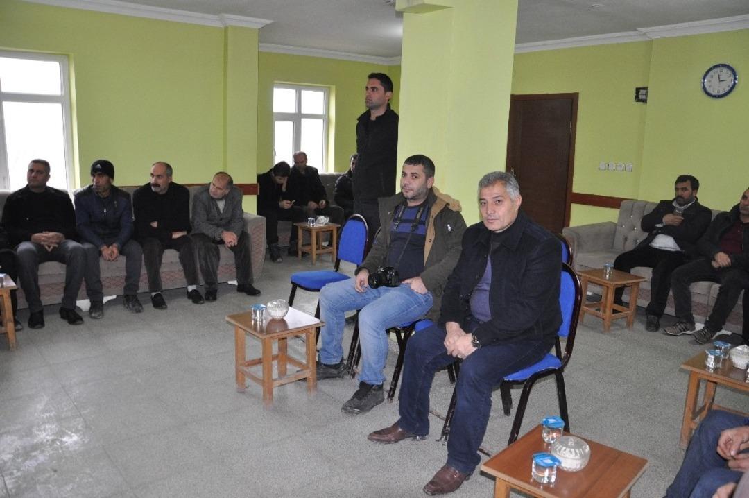 Kaymakam Uzan: &ldquo;Belediyeye fatura kesilmiş ama ortada hizmet yok&rdquo;