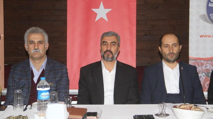 Eğitim Bir-Sen &uuml;yeleri, basın mensuplarıyla bir araya geldi