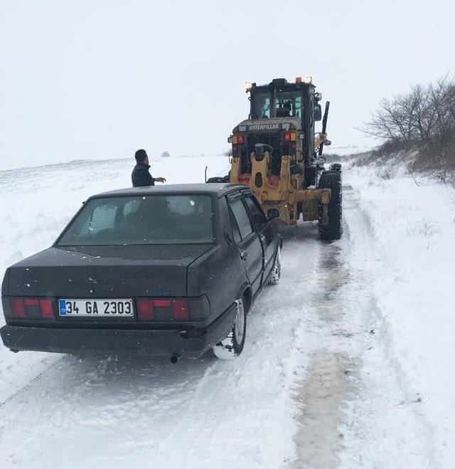 Tekirdağ Büyükşehir Belediyesinden kar mesaisi