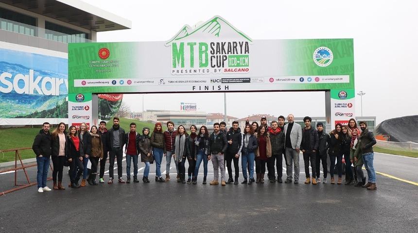 Ay&ccedil;i&ccedil;ek Vadisi Spor Bilimleri Fak&uuml;ltesi &ouml;ğrencilerini ağırladı