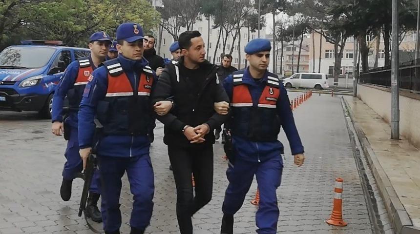 Samsun&rsquo;da 5 kişinin yaralandığı &rsquo;tarla s&uuml;rme&rsquo; kavgasına 2 tutuklama