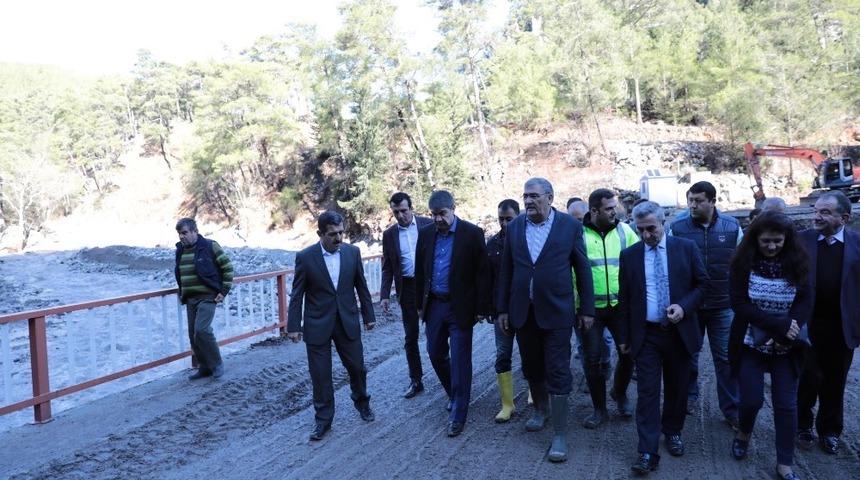 B&uuml;y&uuml;kşehir Belediyesi Kemer&rsquo;de yaraları sarıyor