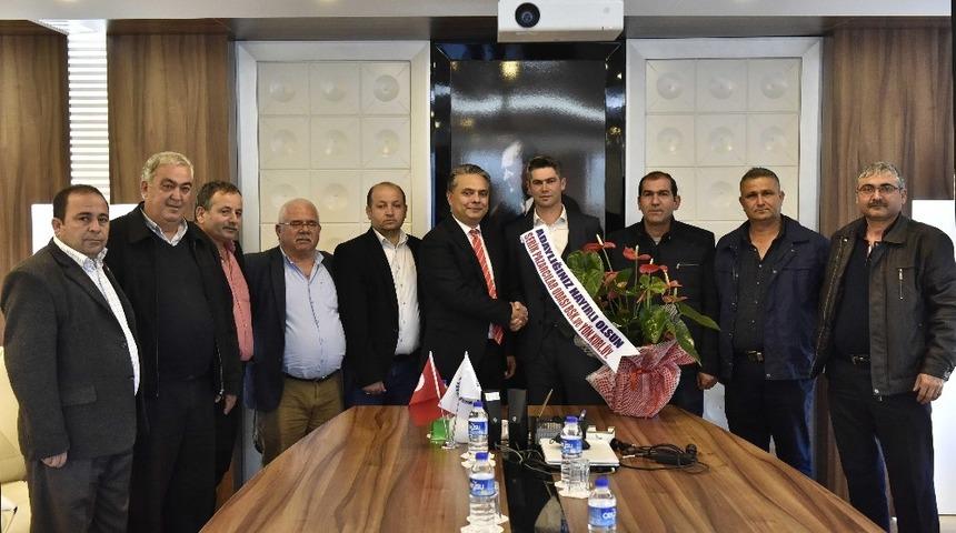 Uysal, Serikli pazarcıları ağırladı