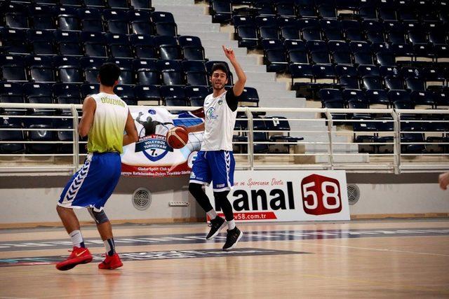 Lider Denizli Basket maç saatini bekliyor