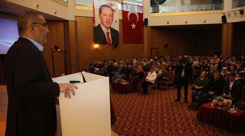 Başkan &Ccedil;elikcan: &rsquo;&rsquo;Y&uuml;reğir&rsquo;de eğitim seferberliği devam ediyor&rsquo;&rsquo;
