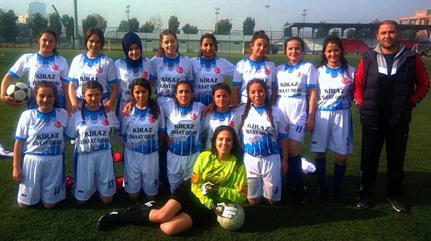 Kiraz&rsquo;ın futbolcu kızları