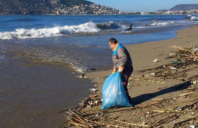2019 Türkiye dalga sörfü yarışması için sahil temizliği yapıldı