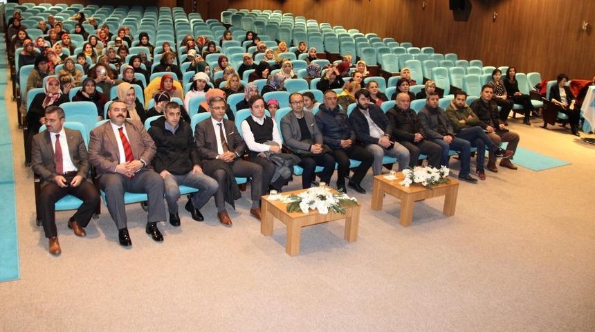 Kadınlar istihdam i&ccedil;in işverenle buluştu