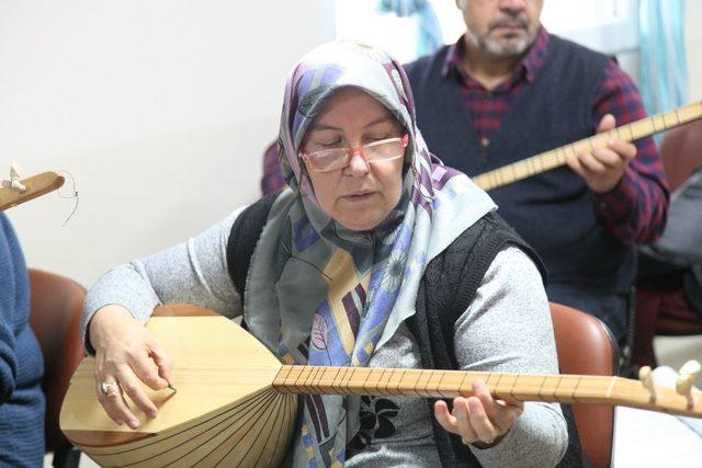 Odunpazarı Halk Merkezleri atölyelerinde eğitimler sürüyor