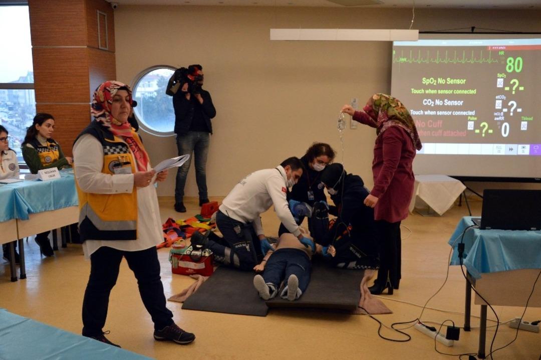 Ger&ccedil;eğini aratmayan eğitim