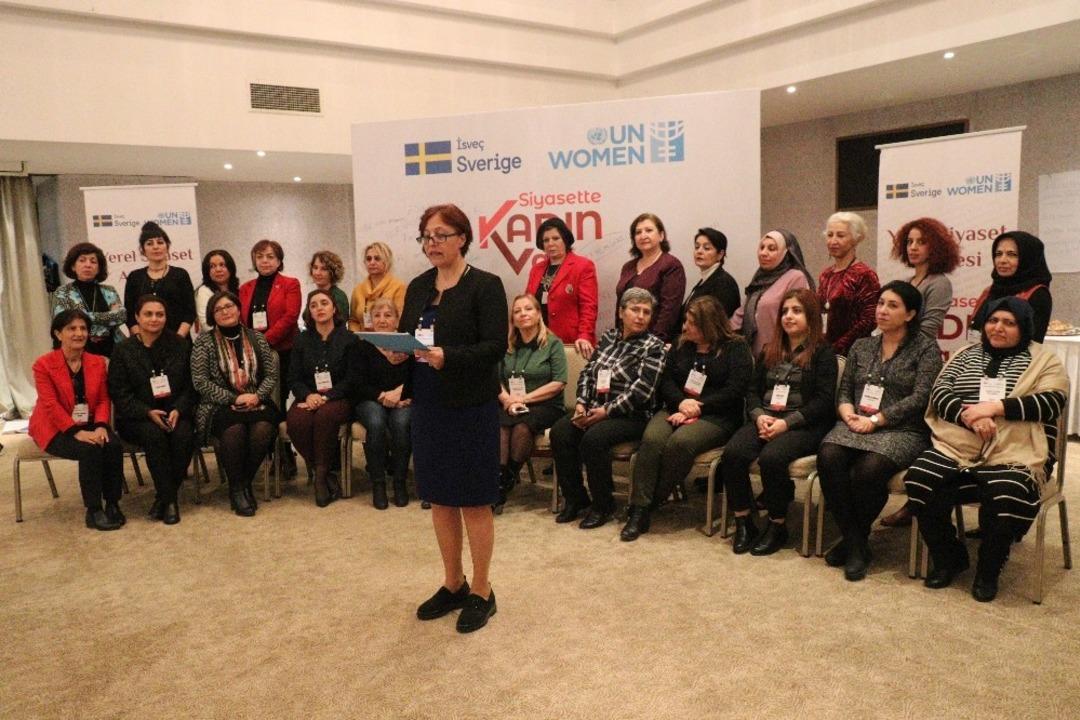 BM&rsquo;nin Yerel Siyaset At&ouml;lyesi&rsquo;ne katılan kadınlardan siyaset &ccedil;ağrısı