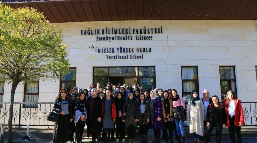 Hasan Kalyoncu Üniversitesi kapılarını üniversite adaylarına açıyor