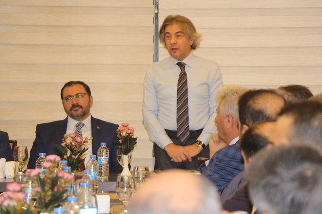 Ahmet Misbah Demircan Batman da panelde konuştu 1