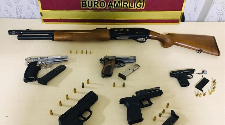 Ruhatsız silah satışı yapan bayiye operasyon